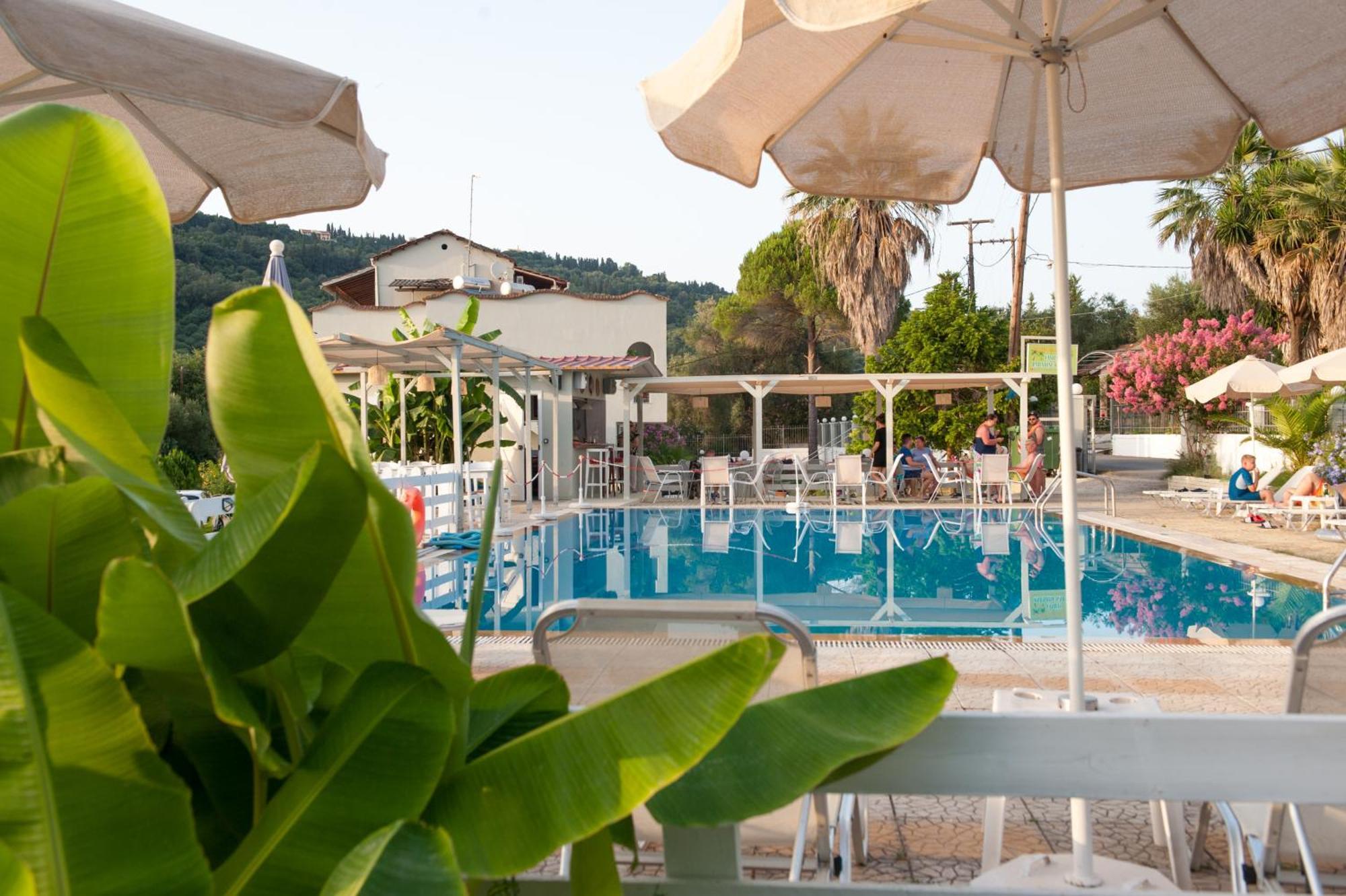 Vassilis Paradise Garden Aparthotel Агиос-Георгиос-Пагон Экстерьер фото